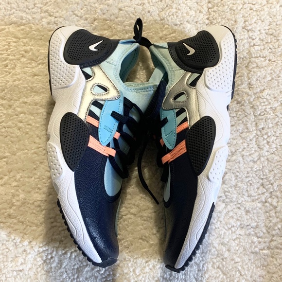 NWOT Nike Huarache E.D.G.E. Shoes- size 7Y boys - Picture 5 of 8